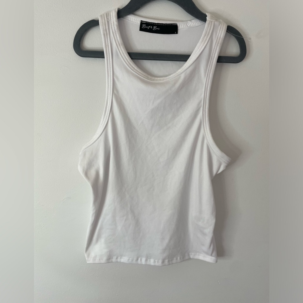 Brit and bri tank top white size small new without tags